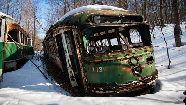 Amazing Photographs Of Abandoned Subway Trains In A Forest In The US